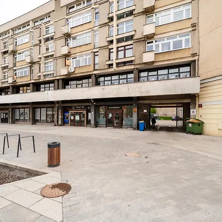 Plac Wolnosci 3-Bedroom Apartment Lodz  Exterior photo