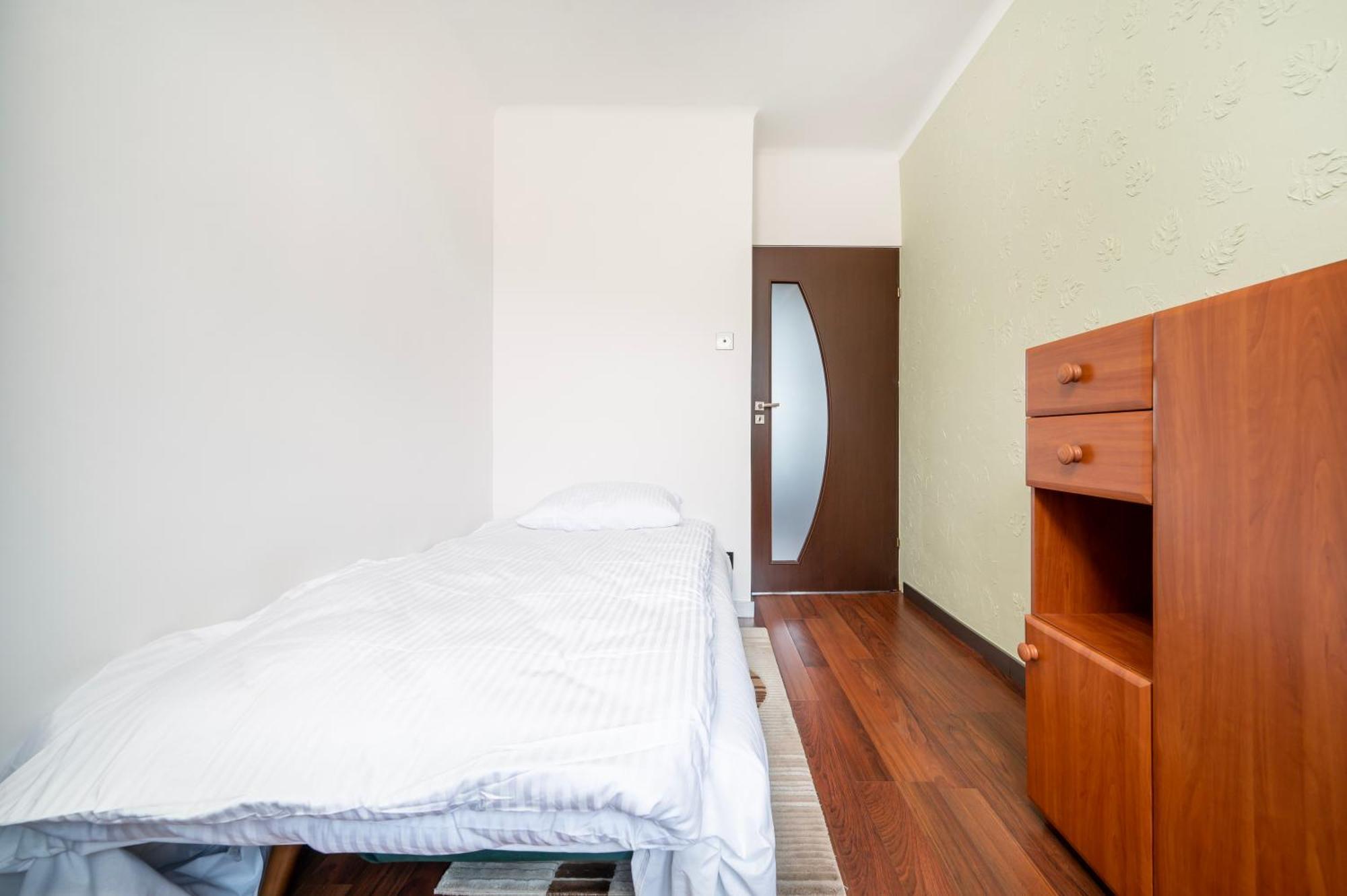 Apartment Plac Wolnosci 3-bedroom Lodz (Lodz)