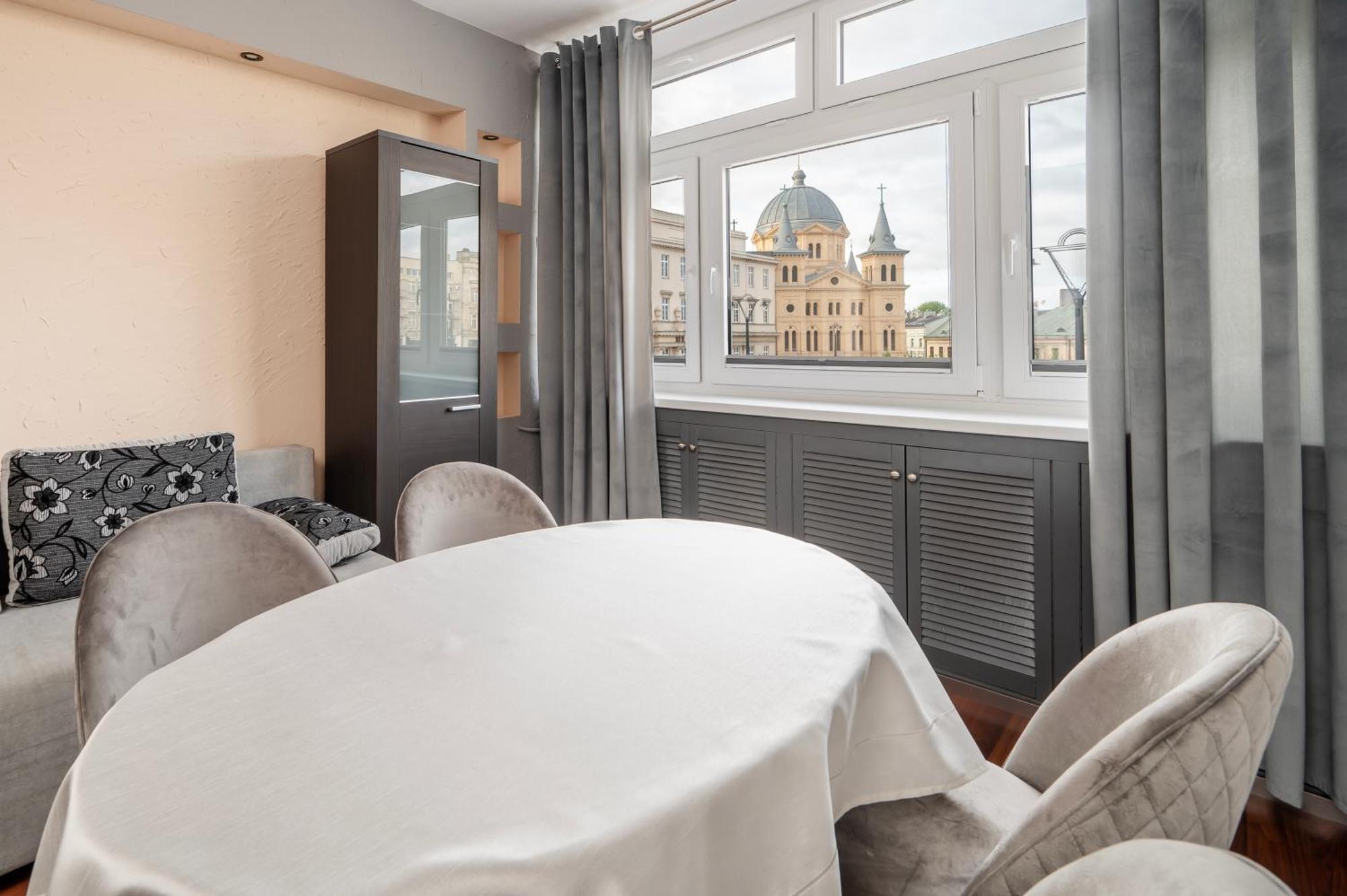 Plac Wolnosci 3-bedroom *